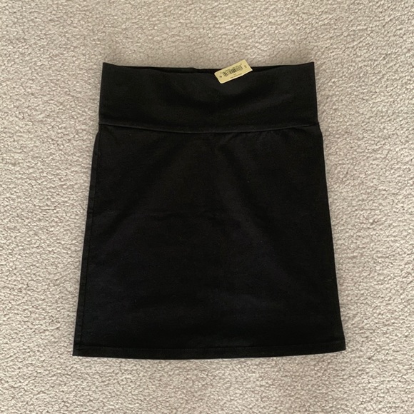 Aerie Black Mini Skirt - Picture 1 of 2